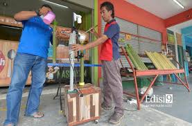 Aman dan cepat hanya di bukalapak. Kamarudin Hasilkan Robot Pembakar Lemang Edisi 9