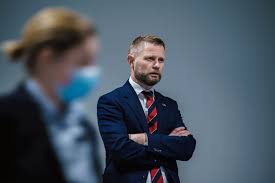 Dersom særlige grunner tilsier at utlendingen gis rett til innreise, slik som særskilt omsorgsansvar for personer i norge eller andre sterke velferdshensyn. Vare Naboer Stanser Innreise Fra Storbritannia Norge Vurderer Nye Tiltak I Formiddag