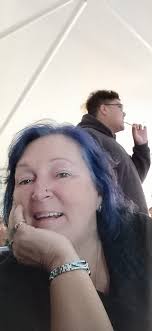 Can you replace a person in a photo?