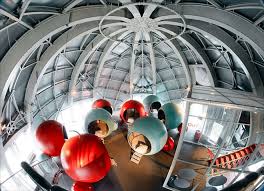 L'Atomium, symbole national belge de verre et d'acier | Magazine Belles  Demeures