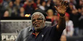 Ann, his mother, persuaded him not to play football in high school, but he didn't stop. Earl Campbell Net Worth 2020 Wiki Married Family Wedding Salary Siblings