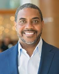 Sandra Allred's Instagram, Twitter & Facebook