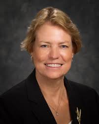 Lori Cunniff's Instagram, Twitter & Facebook