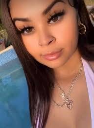 Shanna Meade's Instagram, Twitter & Facebook