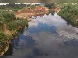 Ini adalah salah satu air terjun yang berada dalam daerah gombak. Sungai Gong Tercemar Lagi Bertukar Warna Hitam