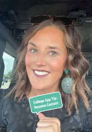 Class of 2026…College App Tip: Updated resume will make the applicatio...