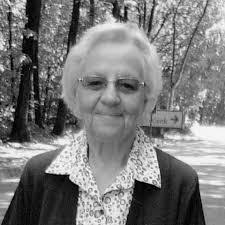 Sandra Dekeyser's Instagram, Twitter & Facebook