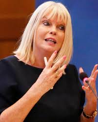 Student loans to fill funding gap a 'cop-out'