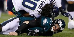 Finde die besten kostenlosen videos zu american football helm. Kopfverletzungen Im American Football Helm An Helm Taz De