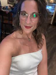 We're headed to the Florida coast next weekend. Our plans are to come  through NOLA Saturday (August 10) IF you will be performing somewhere in  town. Please let me know. Would love