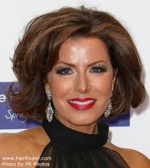 Get a classic short men's haircut, apply a. Natasha Kaplinsky S Professional Short Hairstyle With Ends That Flip Out