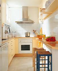 A veces pasamos muchas horas del día en este ambiente del hogar y, para eso hay muchos sistemas y modelos, pero todos permiten aprovechar hasta 1 m2 más en la cocina. Cocinas Pequenas Con Planos