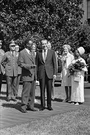 Nyiwa bangembo mobutu, manda mobutu and 7 other children. Richardnixonlibrary Ø¹Ù„Ù‰ ØªÙˆÙŠØªØ± 1 2 Nixon50 Otd 8 4 1970 President Nixon First Lady Pat Nixon President Joseph Desire Mobutu And First Lady Marie Antoinette Mobutu During The Arrival Ceremony For President Mobutu Of The Democratic Republic