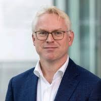 700+ "Derek And" profiles