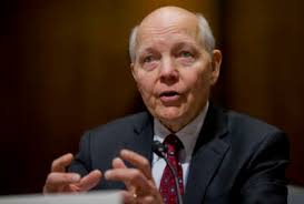 IRS gears up for 2017 filing season, but Trump's hiring freeze could throw  customer service a curveball