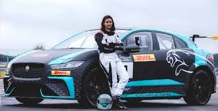 The great race off dengan 55 pemandu antarabangsa akan berebut mengisi 20 tempat dalam siri w. Pelumba Wanita Careta