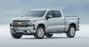 The regular cab, long bed variant measured more than 212 inches long, had a wheelbase of 131 inches and curb weight of almost 4,000 lbs. 2021 Chevrolet Silverado 1500 Max Tow Rating Dips Gm Authority