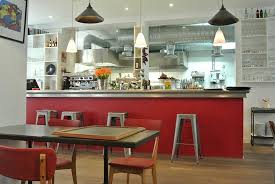 Depuis l'îlot central est devenu l'élément phare dans la cuisine. Cuisine Ouverte Et Bar Picture Of Chameleon Restaurant Paris Tripadvisor