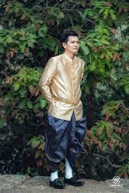 Celebrated Beautiful Cambodian Couple Pre Wedding Cambodia Traditional Costumes Mens Hairstyles Thick Hair Thick Hair Styles Wedding Costumes