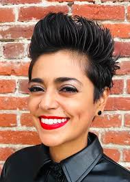 Latinx, Queer, Gender Expansive, Immigrant Psychologist, Dr. Laura Minero,  PhD, LP — Alchemy Psychology Colectivo Inc.