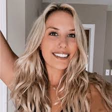 Jennifer Ensor's Instagram, Twitter & Facebook