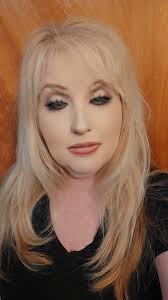 At Designs by Ash, LLC, I have dedicated my life to providing quality  mobile styling and nail services to individuals who may have difficulty  leaving their homes or accessing traditional salons. I ...