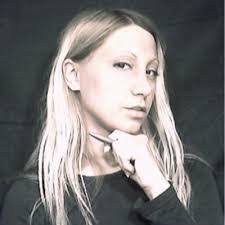 Emily Traxler's Instagram, Twitter & Facebook