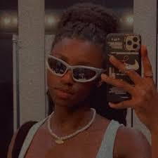 Nikita Ware (@NikitaWare)