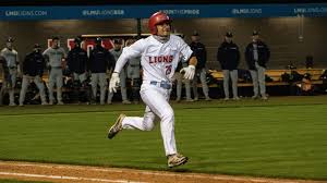 There are about 150 student clubs and organizations on campus. 5wwcimann0sbpm