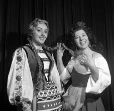 Carmen barbieri aniquiló a nazarena vélez. Gabriella Tucci Giulietta Simionato Carmen 1960 Http Www Archiviolascala Org Musique Classique Chanteur Opera