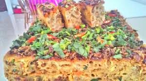 Tuangkan telur ayam di atas macaroni, tabur mozerella dan baki cheese kalau suka. Amalin Kitchen Makaroni Bakar