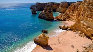 Son espectaculares tramos de arena. Faro Mochileros Viajeros