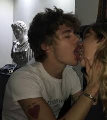 ava woolsey (urbitchh)