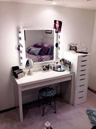 Furniture Ikea Vanity Makeup Table With Lights And Drawers Show Perfect Beauty In Maximum Way By Using Makeup Vani Beauty Raum Frisiertisch Zimmer Einrichten