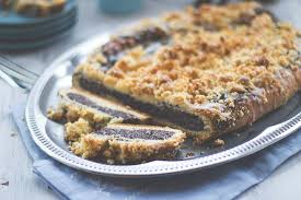 So Schmeckt Sachsisch Rezept Fur Dresdner Mohnstriezel Susse Backerei Stollen Rezept Rezepte