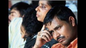 They walked nearer to trenches