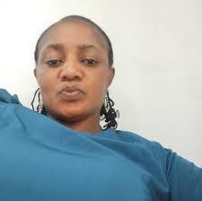 Kate Hensley's Instagram, Twitter & Facebook