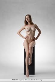 Mariposa Naked in the Studio