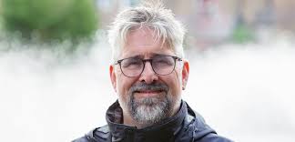 Cherbourg-en-Cotentin. Luke McManus nous emmène faire un tour à Dublin