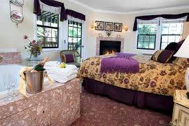 The candlelight inn is a bed and breakfast on the new jersey shore, located in north wildwood. Candlelight Inn A Boutique Hotel In Napa Page