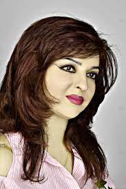 أنا والنوم وأينشتاين حنان بديع الحوار المتمدن حنان بديع لم تفرغ جعبتي من المواضيع لأتحدث عن النوم لكنه العذاب الذي أ hair styles long hair styles beauty