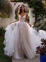 White Long Wedding Dress 2020 Wedding Dress Contact Me Wendy1990919 Yahoo Com Fabric Tulle Lace 1 Long Bridal Gown Dream Wedding Dresses Tulle Wedding Gown