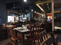 Chattanooga is a sparkling jewel on the banks of the tennessee river. Puckett S Grocery Restaurant Downtown Chattanooga In Chattanooga Tennessee Kid Friendly Restaurants Trekaroo