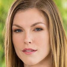 Ella Nova's Instagram, Twitter & Facebook