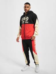 Find new and preloved ecko unltd items at up to 70% off retail prices. Ecko Unltd Big Logo Herren Jogginganzug Schwarz 564502 Bei Kapatcha
