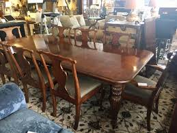 Henredon beautifully furnishes every room and every lifestyle. Ralph Lauren Henredon Mahogany Dining Room Set Table And Eight Chairs At 1stdibs