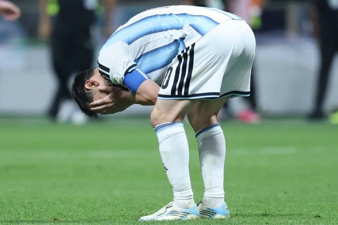 Messi y Scaloni lloran desconsolados con toda razón: lo de Argentina fue  como de otro planeta en el Mundial 2026 (vea los goles) | La Nación