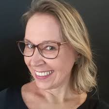 Stream Dora Machado music