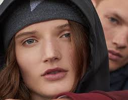 Activewear Lookbook Projetos :: Photos, videos, logos, illustrations and  branding :: Behance