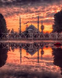 يلا نتعلم تركي On Instagram مين بيقدر يحزر وين هون تحديدا في اسطنبول بتلاقوا صور و Istanbul Photography Cool Places To Visit Travel Around The World
